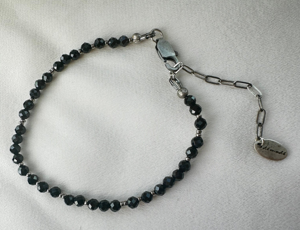 The Dainty Gemstone Bracelet