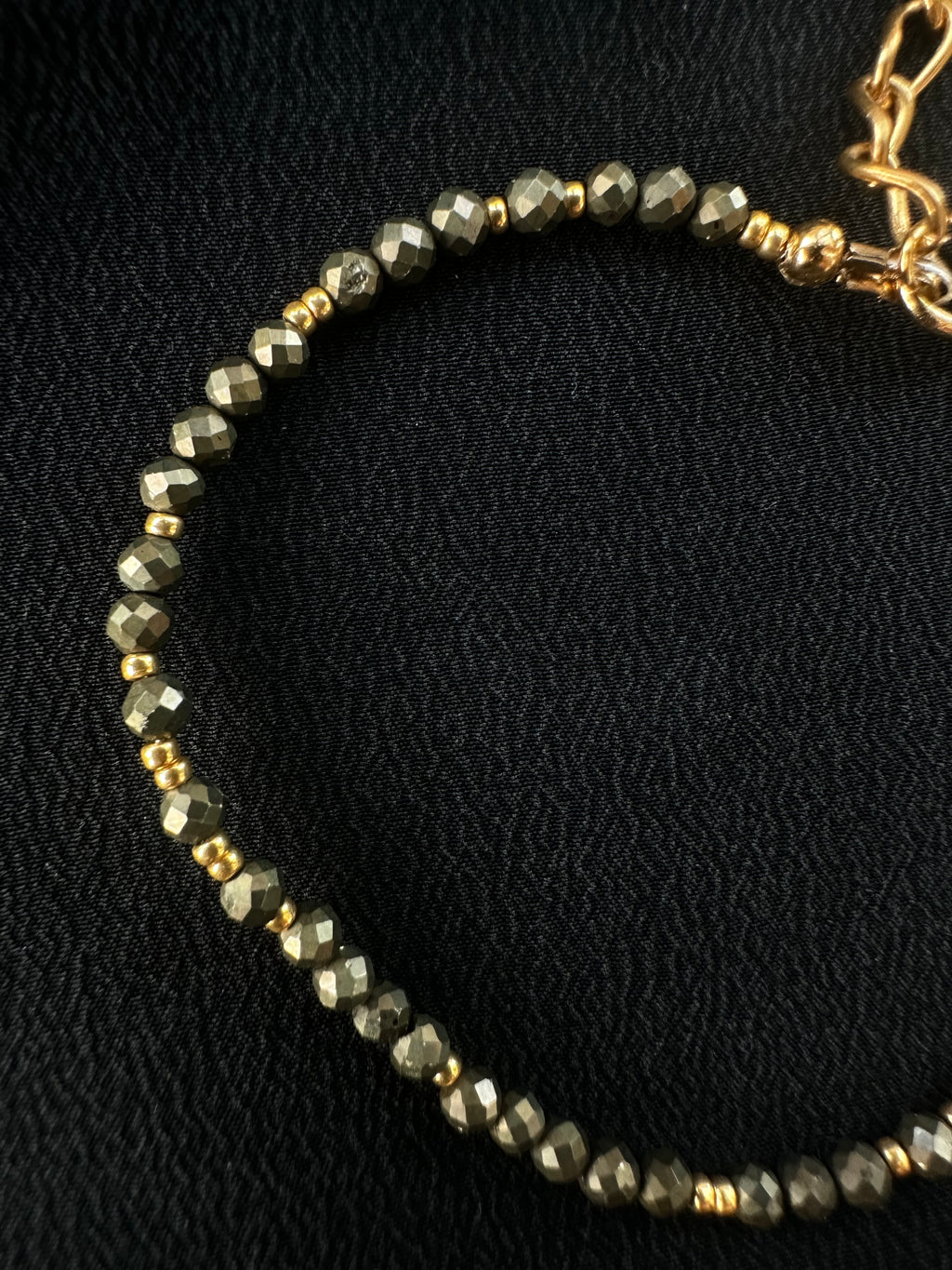 The Dainty Gemstone Bracelet