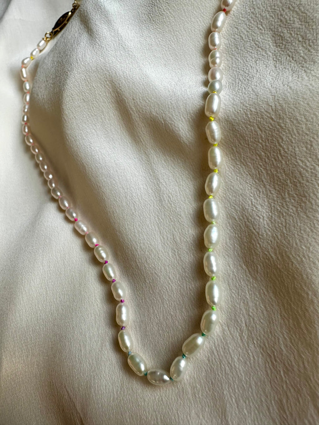 The Heirloom Pearl Choker Necklace in Rainbow Spectrum 🌈