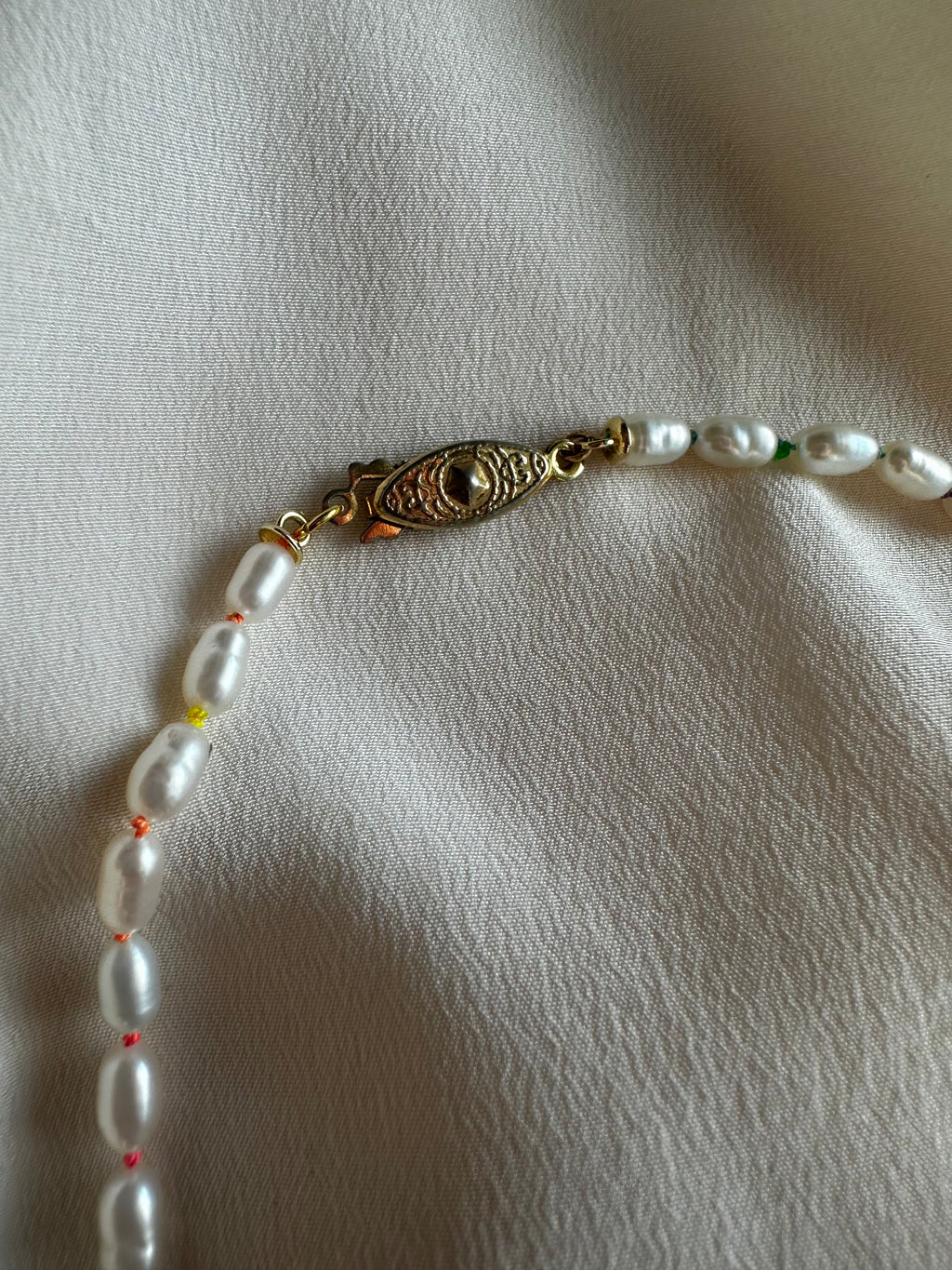 The Heirloom Pearl Choker Necklace in Rainbow Spectrum 🌈
