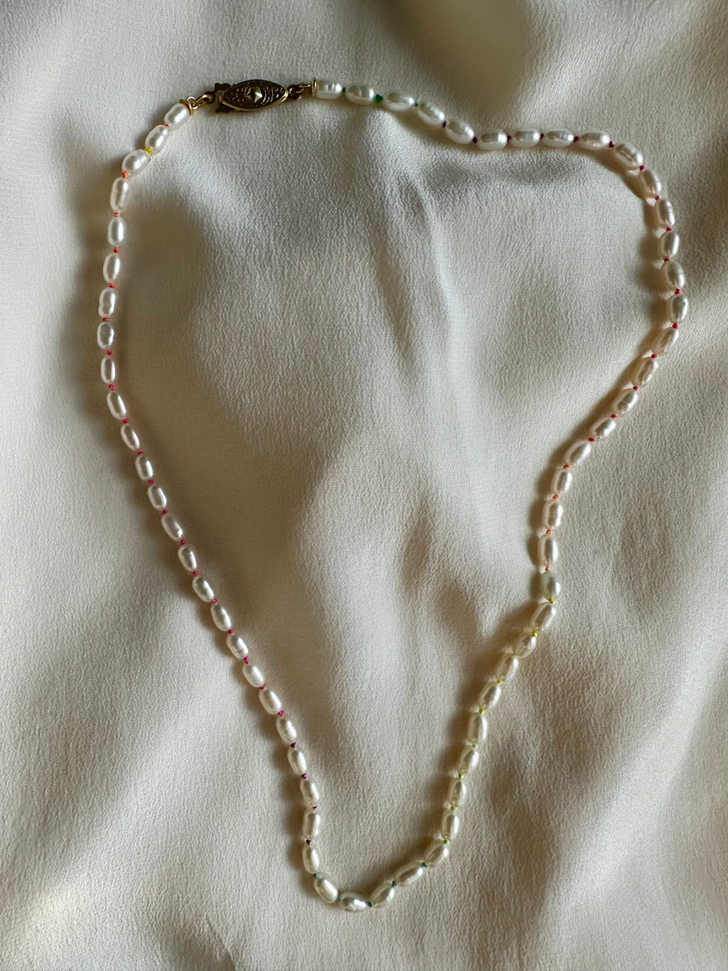 The Heirloom Pearl Choker Necklace in Rainbow Spectrum 🌈