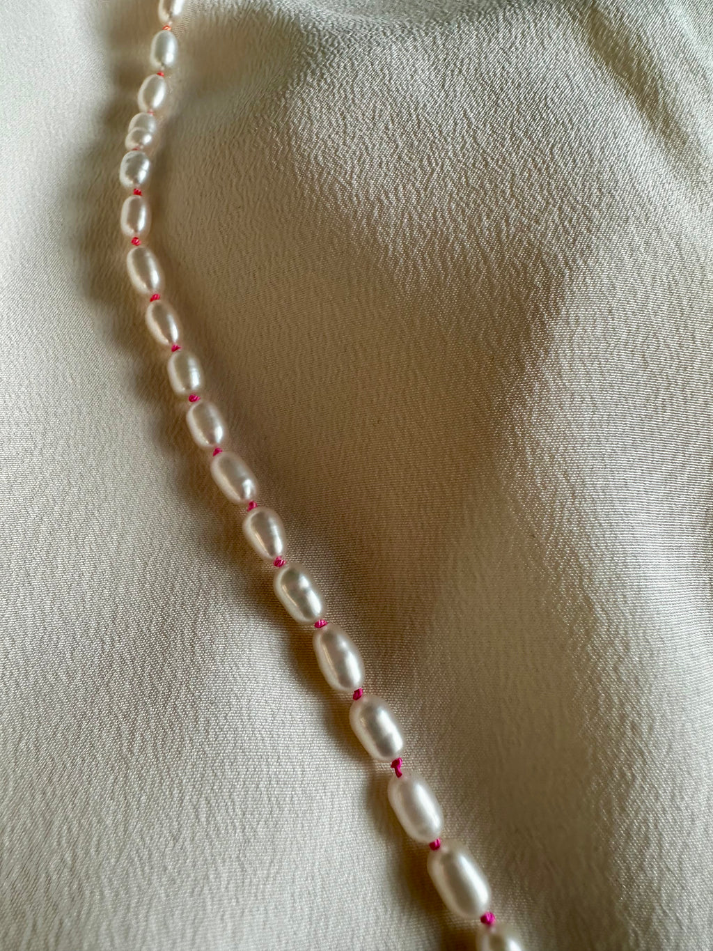 The Heirloom Pearl Choker Necklace in Rainbow Spectrum 🌈
